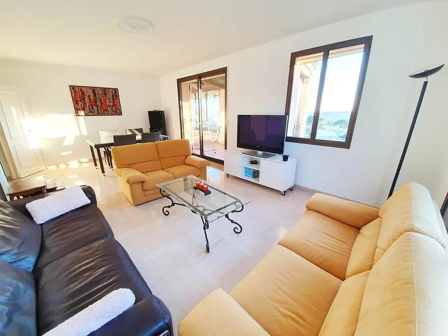 Apartment Appart Spacieux Et Calme, Vue Mer Ac Domaine Prive Piscine Les Beaumettes France
